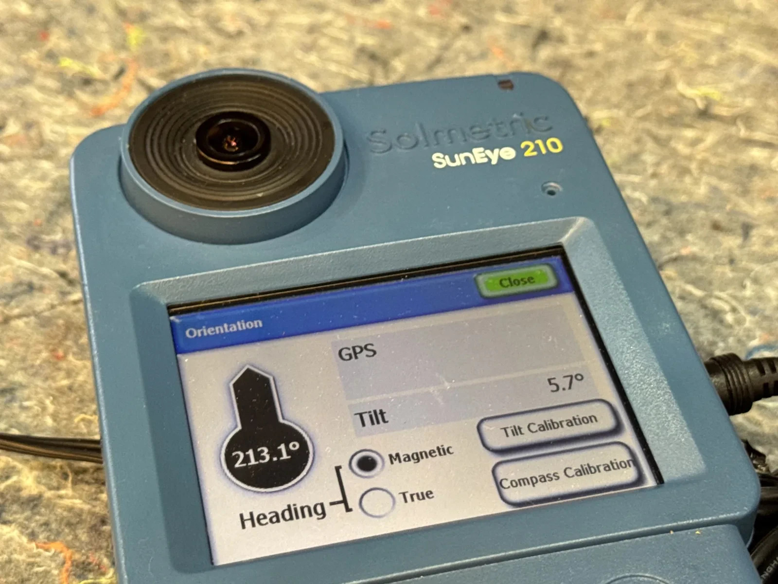 Solmetric SunEye 210 Solar Analyzer GPS Portable Handheld W/Case
