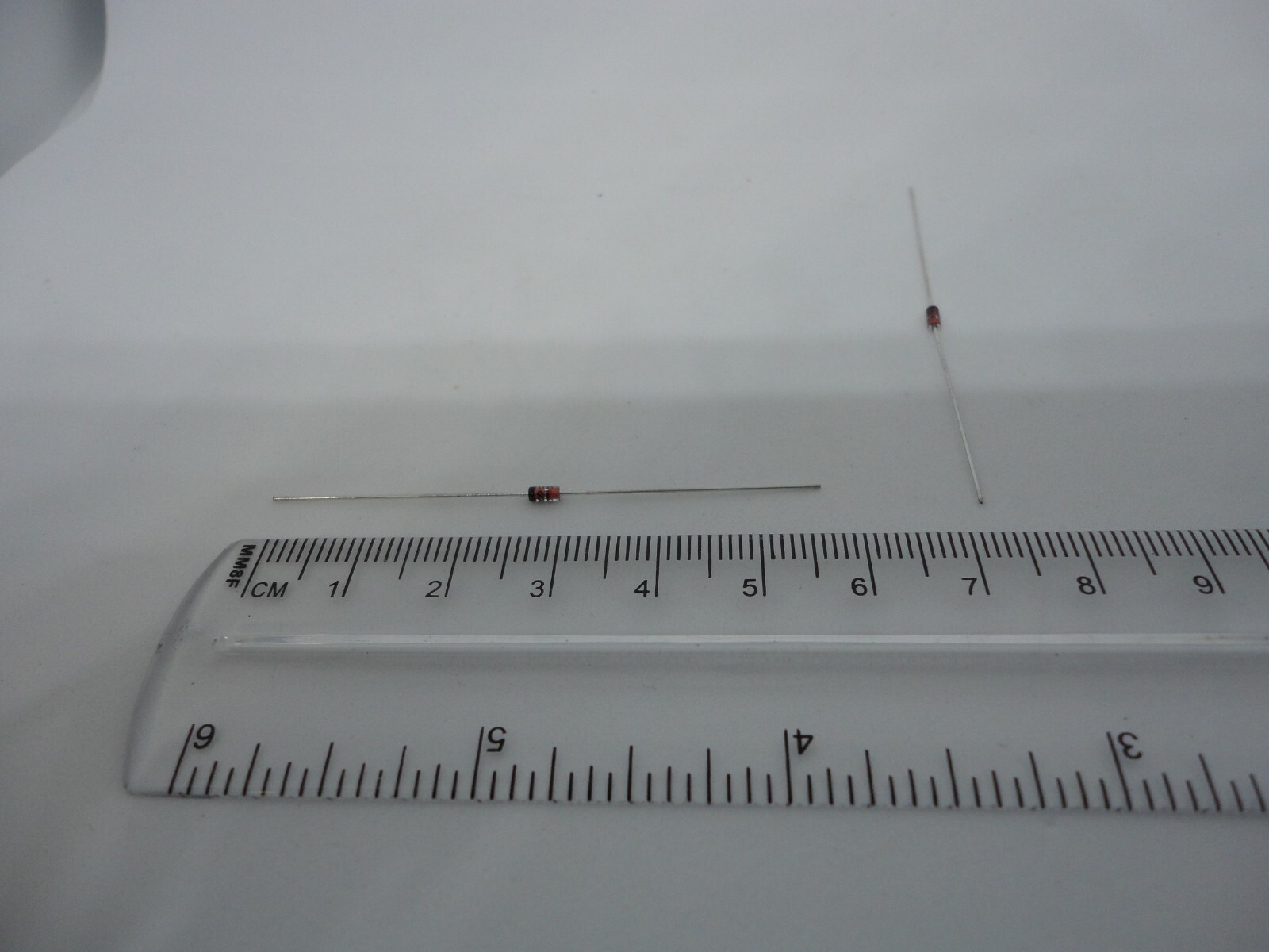 20 Pcs Pack Lot 1N4148 DO-35 High Speed Nano Micro Switching Signal Glass Diode