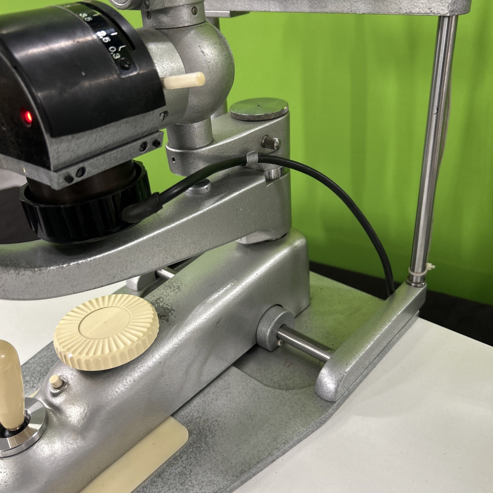 CARL ZEISS OPHTHALMIC SLIT LAMP