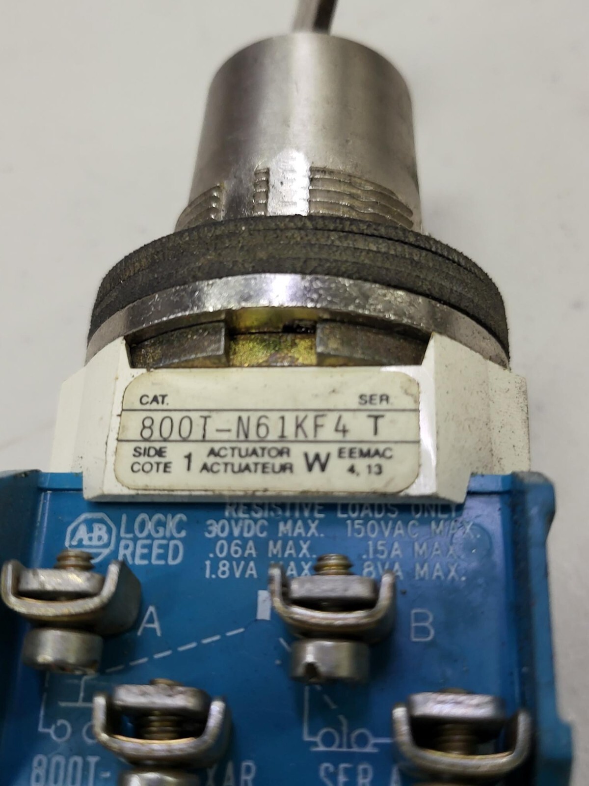 Allen-Bradley 800T-N61KF4T 4-Pos Cylinder Lock Switch W/ 800T Logic Reed CB D3