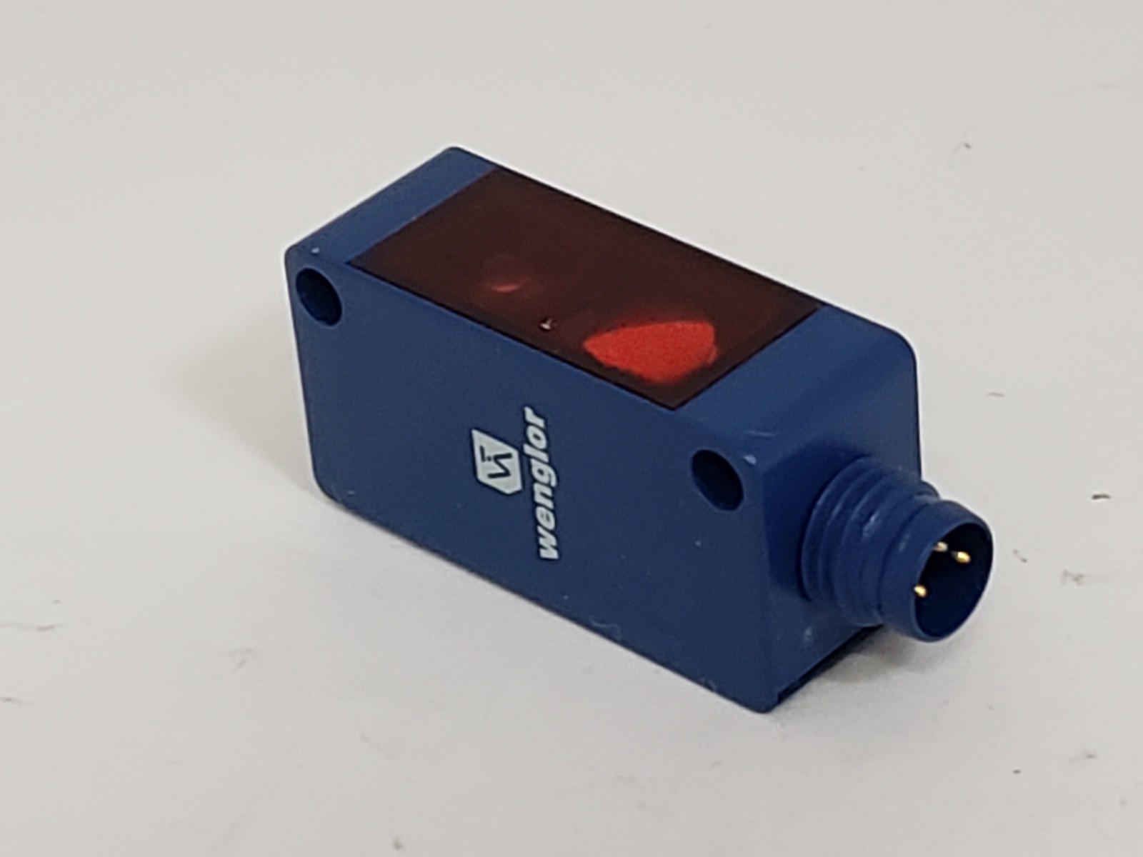WENGLOR P1KH004 PHOTOELECTRIC REFLEX SENSOR 3 PIN 10-30V DC PNP NIB