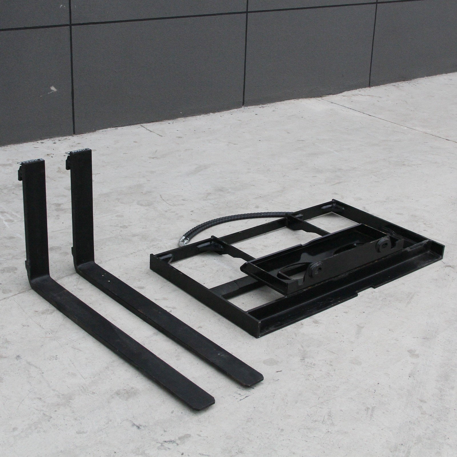 2026 Brand New 24HP Gas EPA Mini Skid Steer Loader with 8”AUGER & Pallet Fork