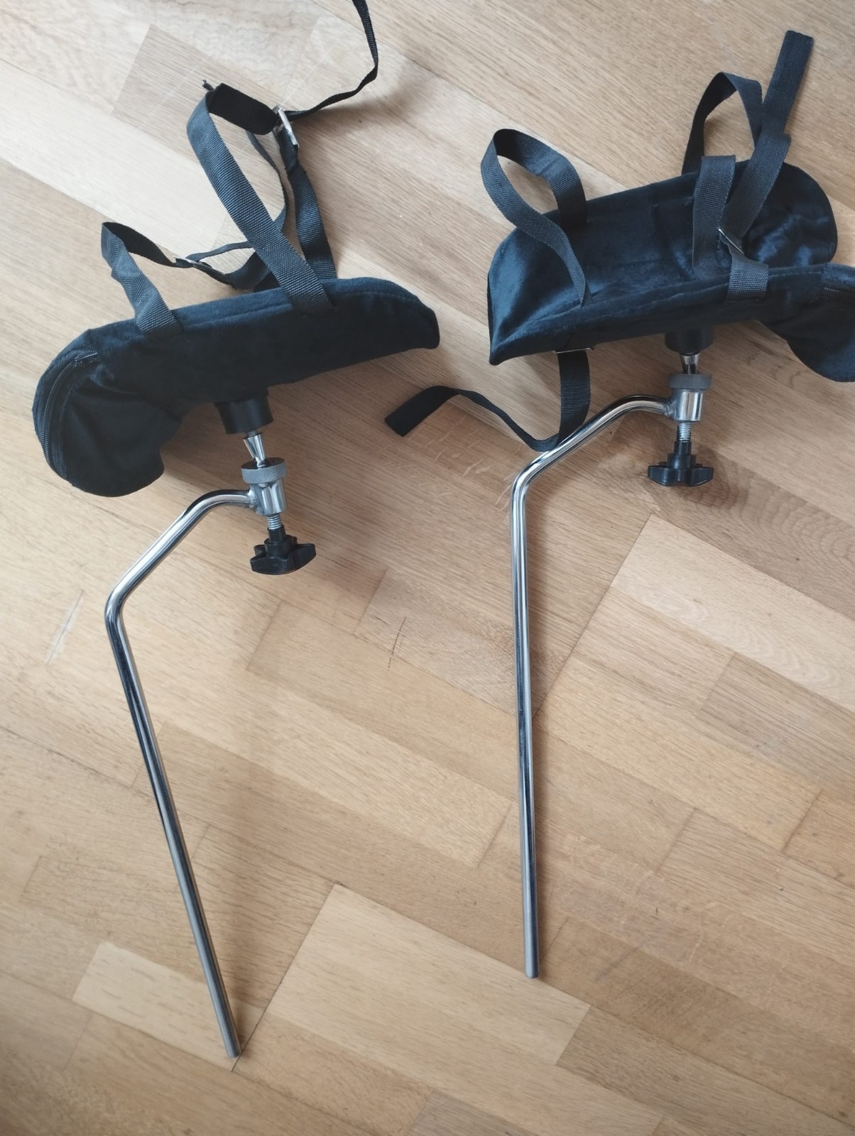 Leg holder examination chair gyn set strap and cover secure hold or effort