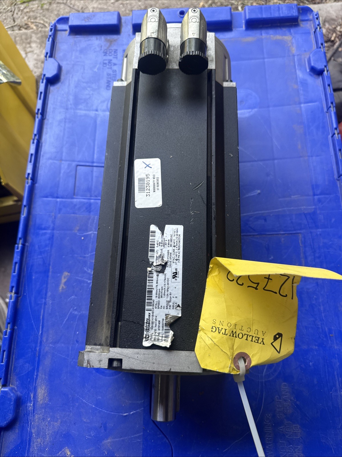 Emerson Control Techniques SERVO MOTOR 142u2d301baeca165240