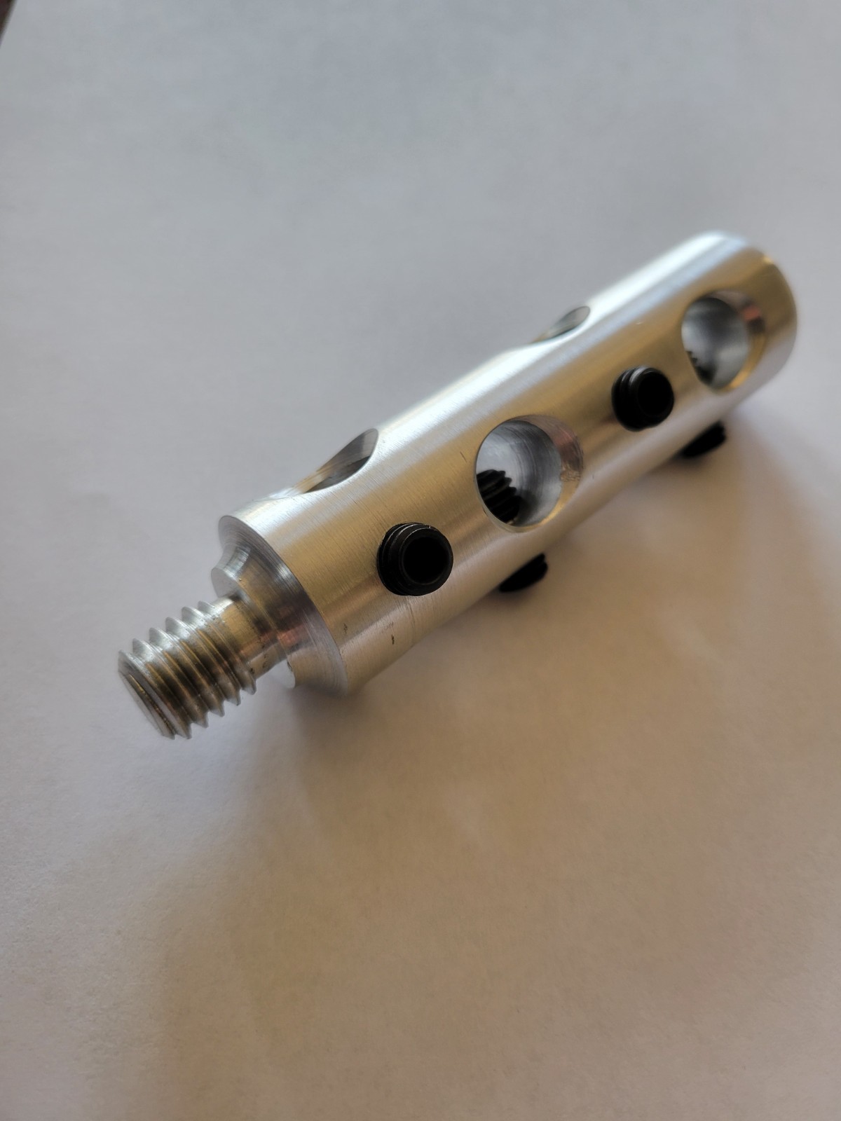 Air duct cleaning brush holder adapter with set screws 4 1/4″ long/No Filaments