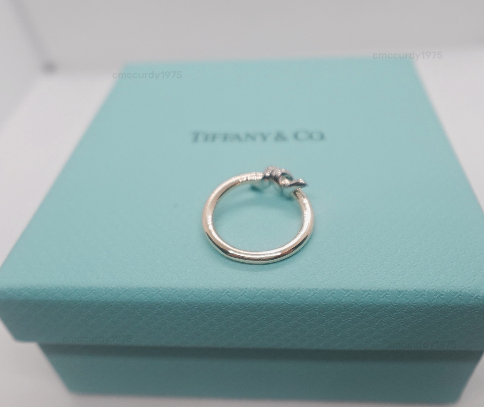 Gift.Tlffany&co.Knot Ring in 18k Yellow Gold 0.05 CTW size 7