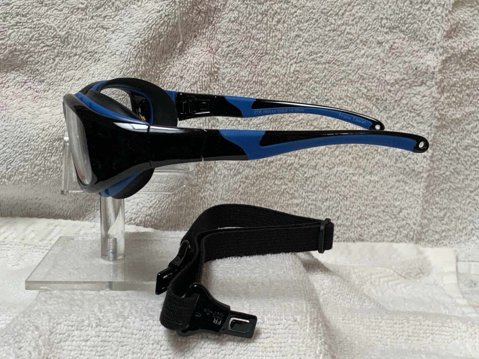 Pentax ZT35 Removable Rubber Gasket & Temples Replacement Head Strap