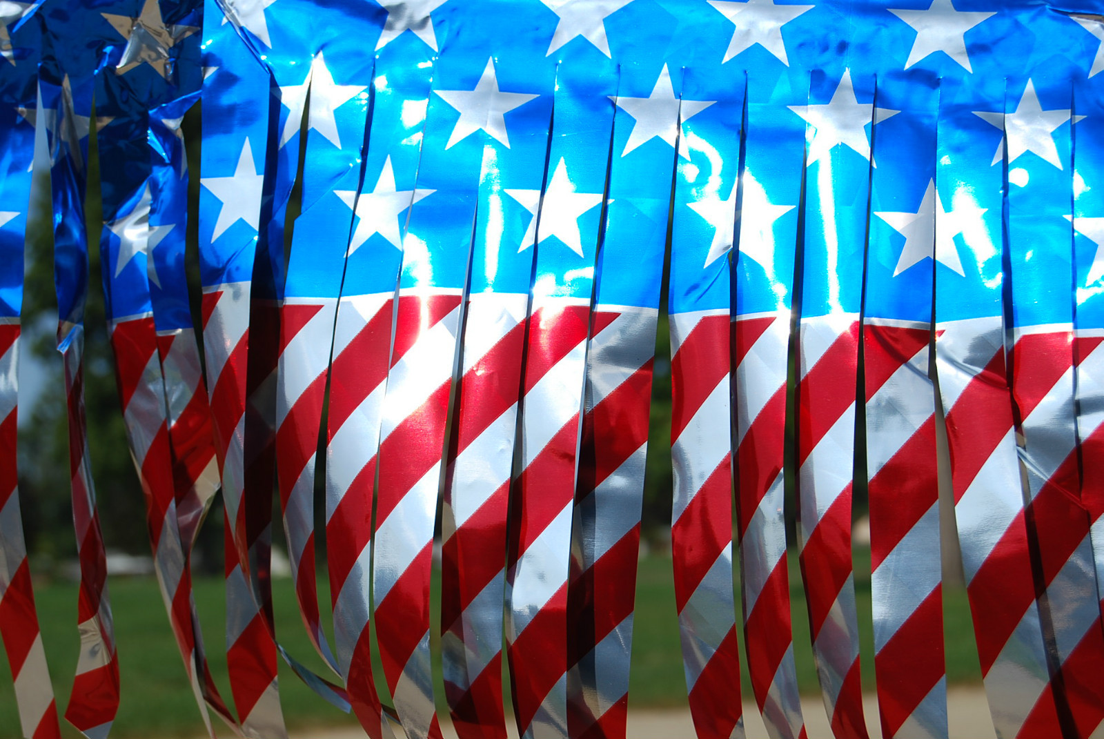 Metallic Stars & Stripes Streamer, Car Lot Streamers, Pennants Streamer, 60′