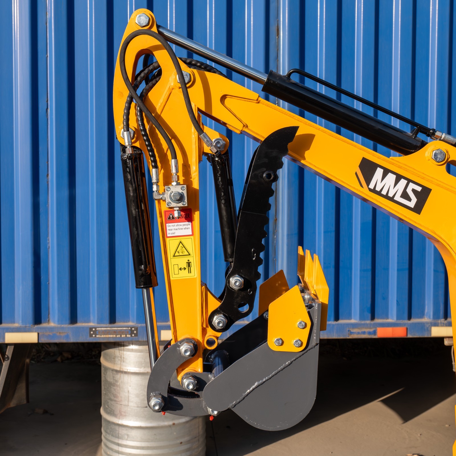 MMS Mini Excavator 13.5hp 1.4Ton Gas B&S EPA Engine With Swing Boom