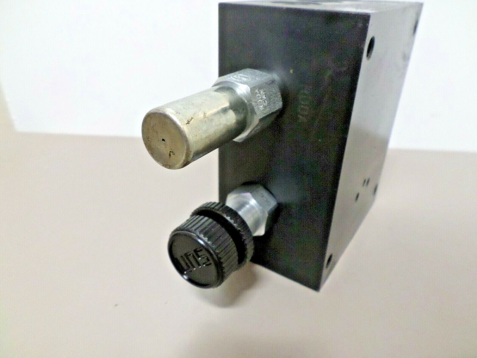 Sun Hydraulics 9608 26A J03 Manifold Block with Relief, Dump and Shut Off Valves
