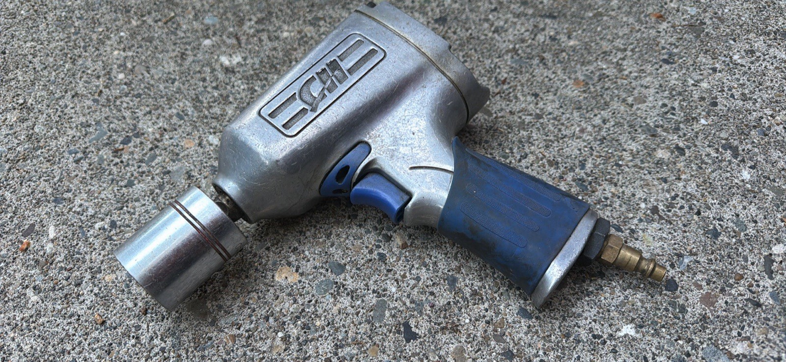 Campbell Hausfeld 1/2 In. Impact Wrench TL1102 Air tool FREE SHIPPING!