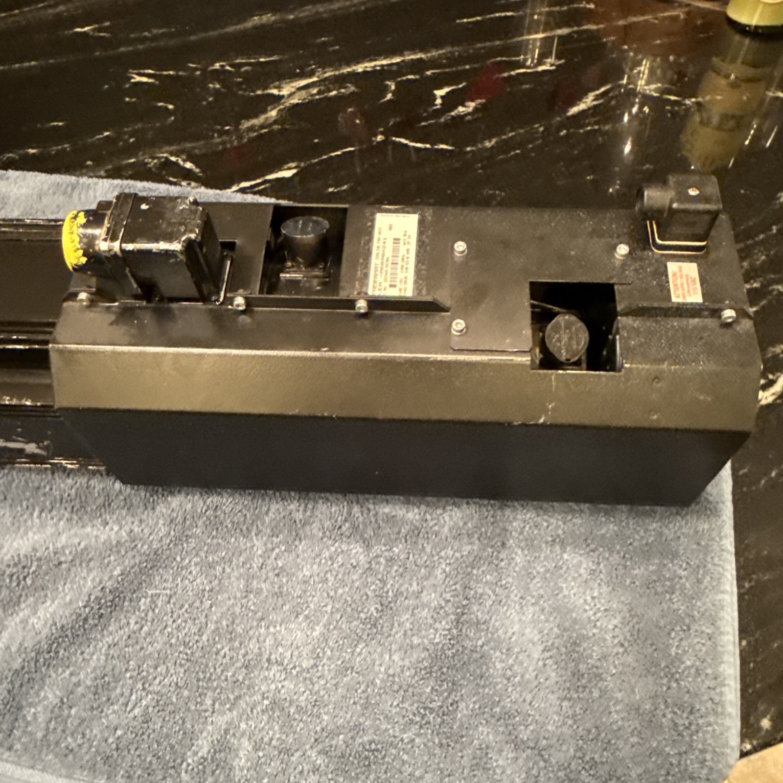 Indramat MAC090C-2-KD-4-C/110-A-1/DI520LV/S001 Servo Motor W/ Fan LEM-AB090X241