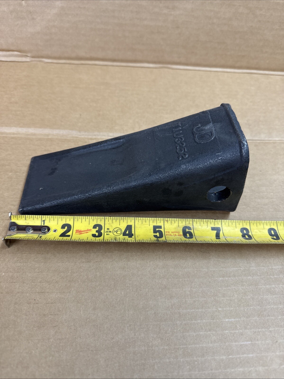 John Deere TIU3252 CATERPILLAR® Standard Tooth, 25 Series, Length 197 mm