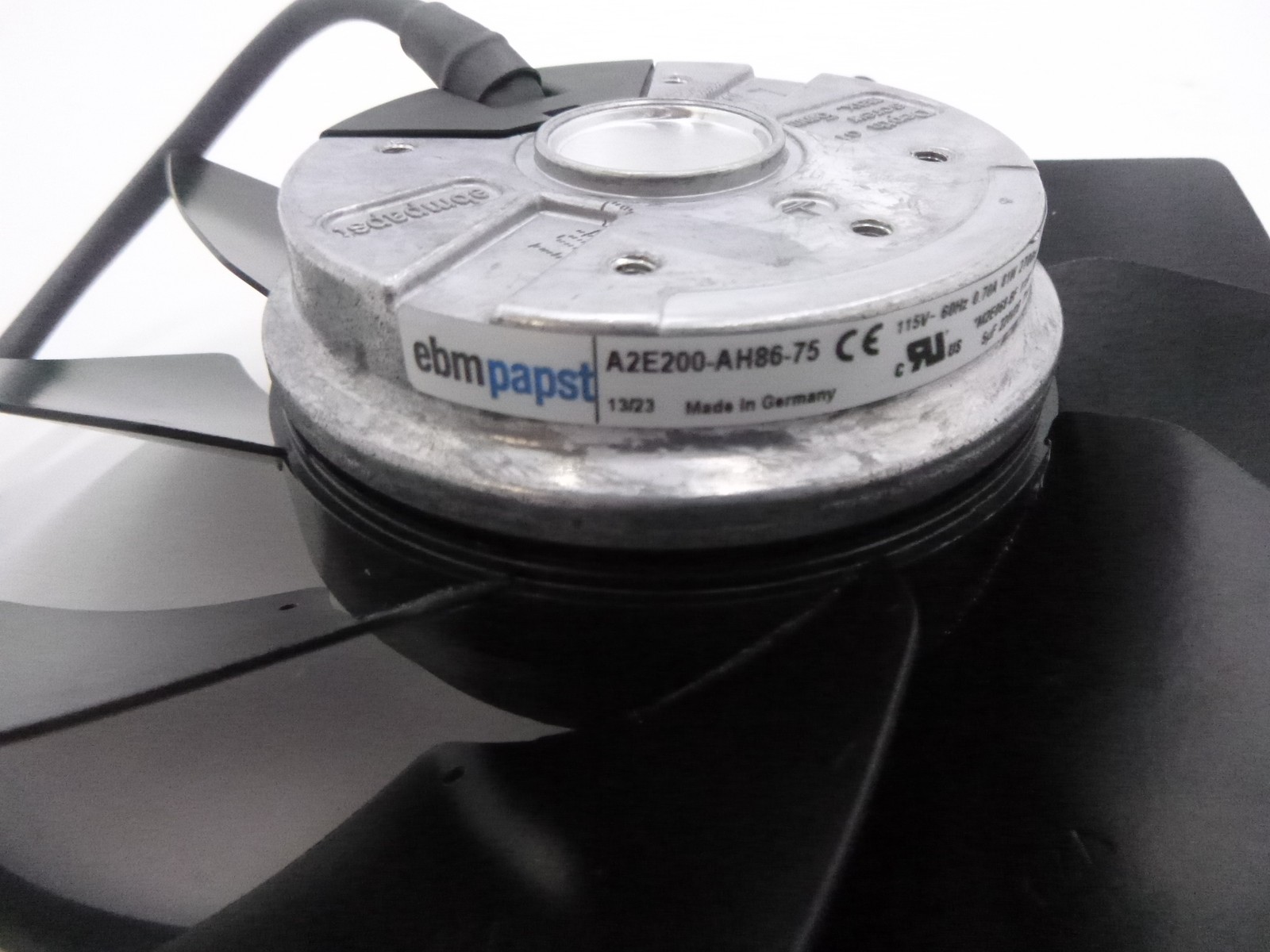 EBM Papst AC Axial Fan A2E200-AH86-75 115VAC – 197mm x 197mm x 65.50mm