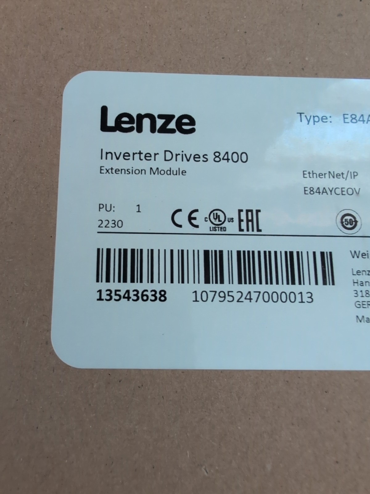 LENZE Inverter drives 8400 Type E84AYCEOV/S Extension Module NEW IN BOX! (t8)