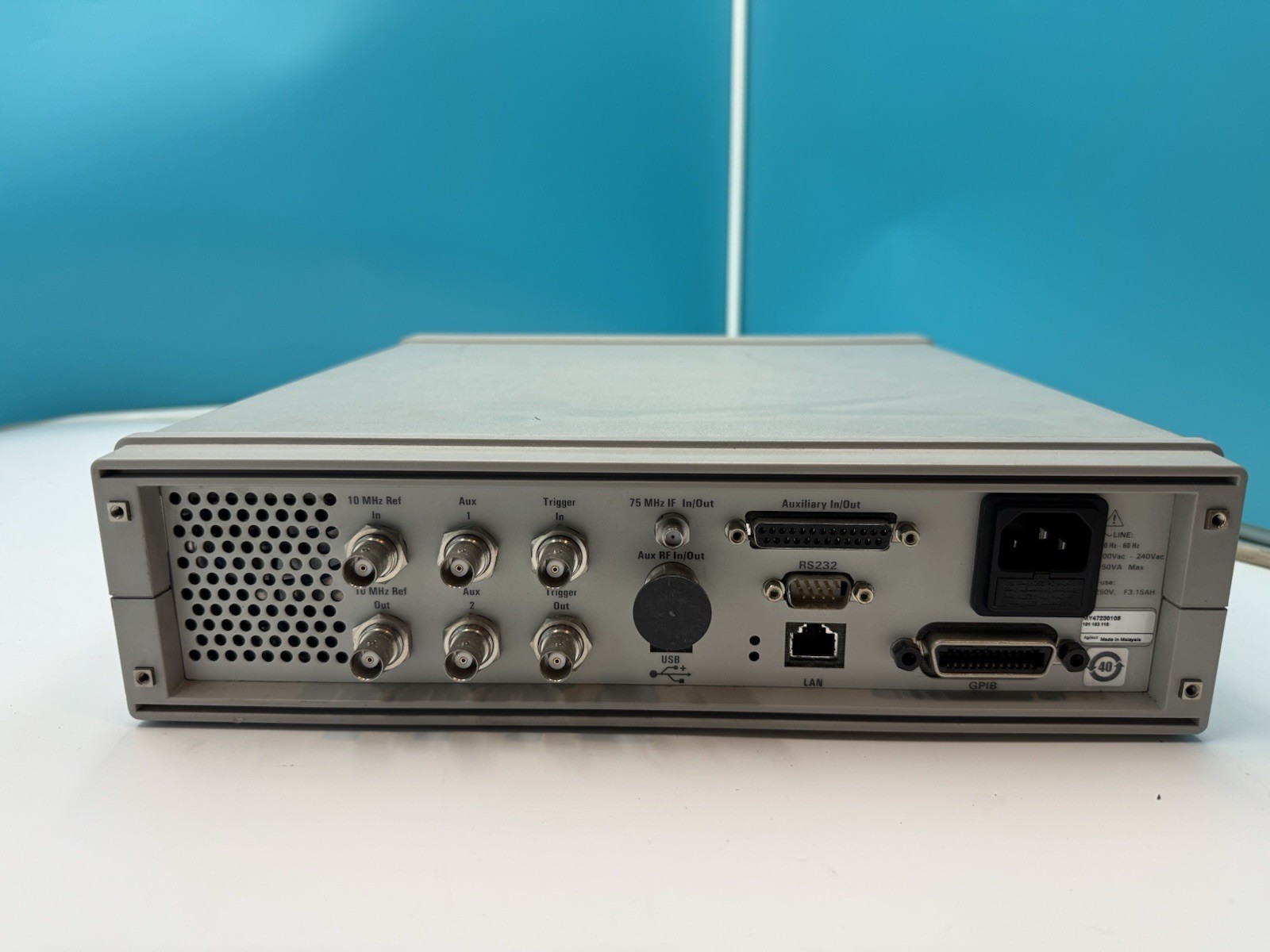 Agilent Keysight N4010A Wireless Connectivity Test Set 101 103 110