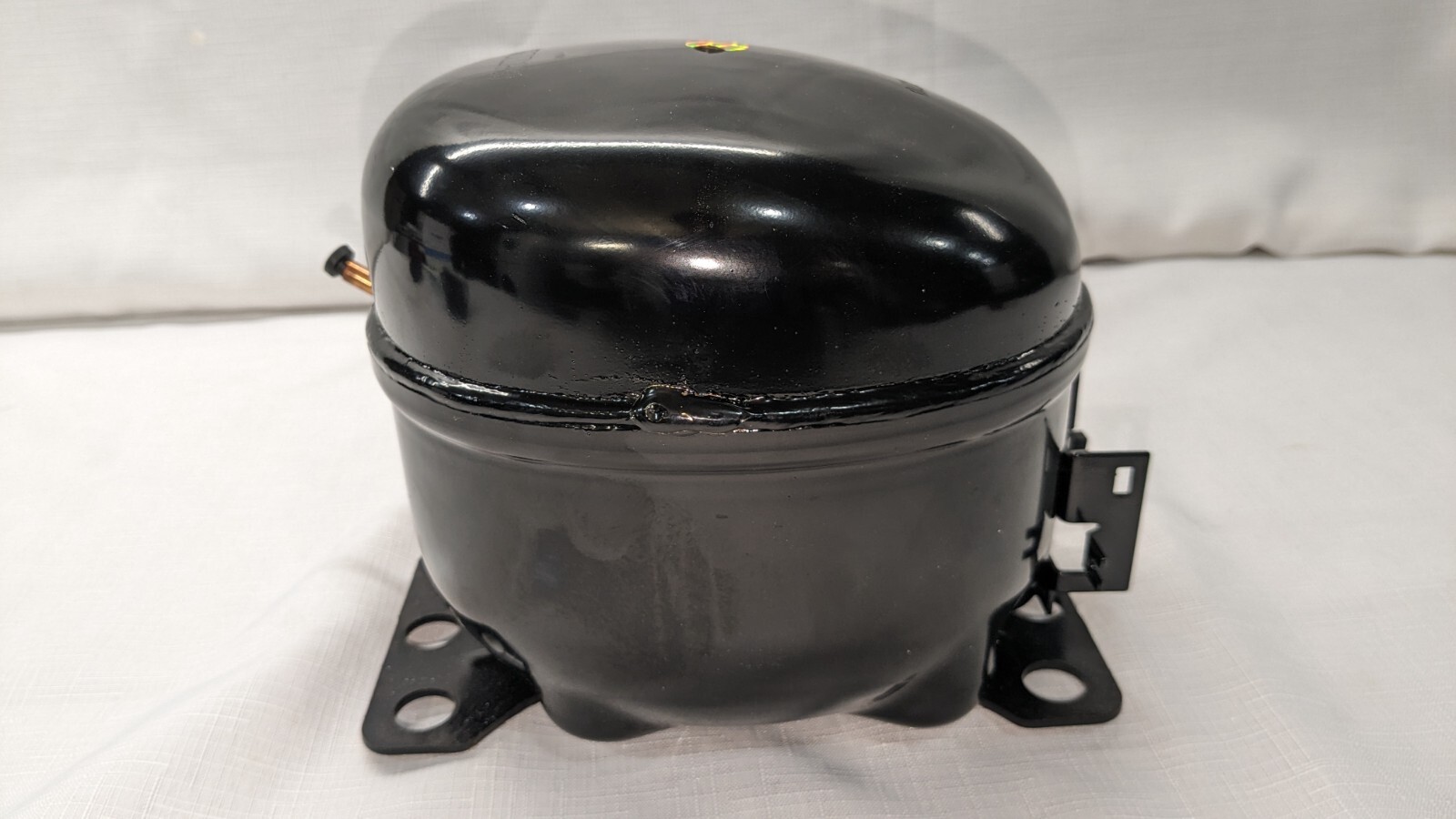 Sikelan GQR55KD 1/4hp 1262BTUs 110VAC R404a LBP / MBP Refrigeration Compressor