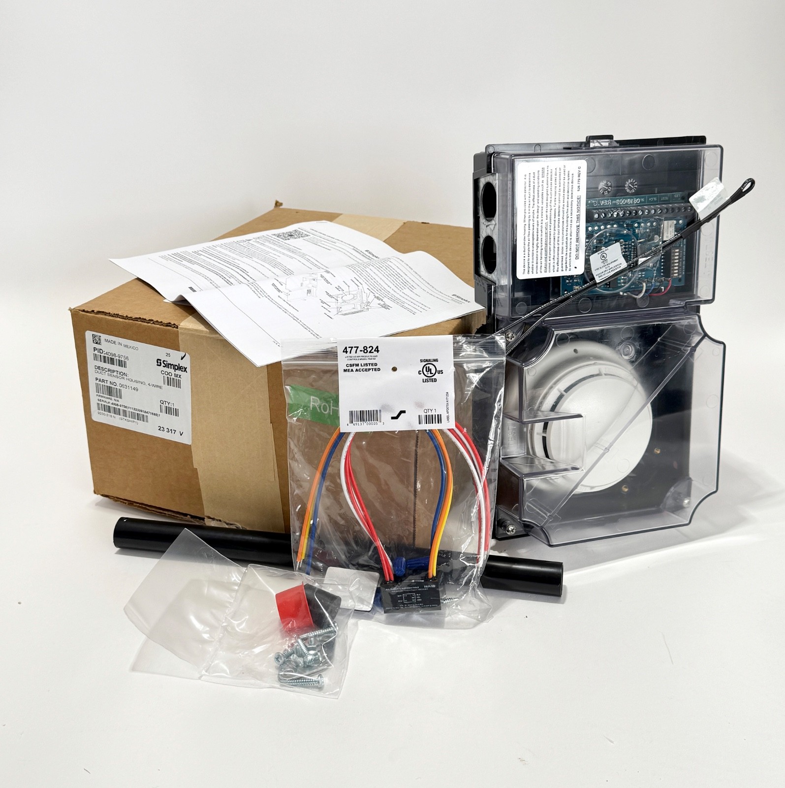 NEW SIMPLEX 4098-9756 TrueAlarm Duct Sensor Housing 4- Wire 0631149