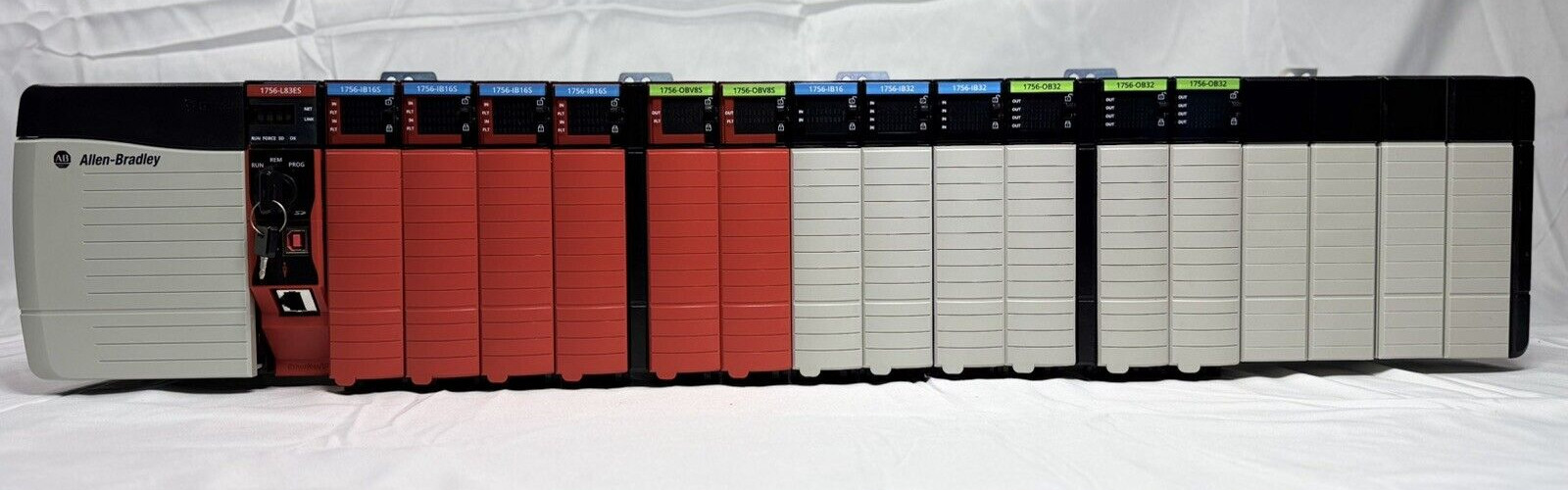 Allen-Bradley 1756-L83ES GuardLogix 5580 PLC w/ 1756-IB16S 1756-OBV8S