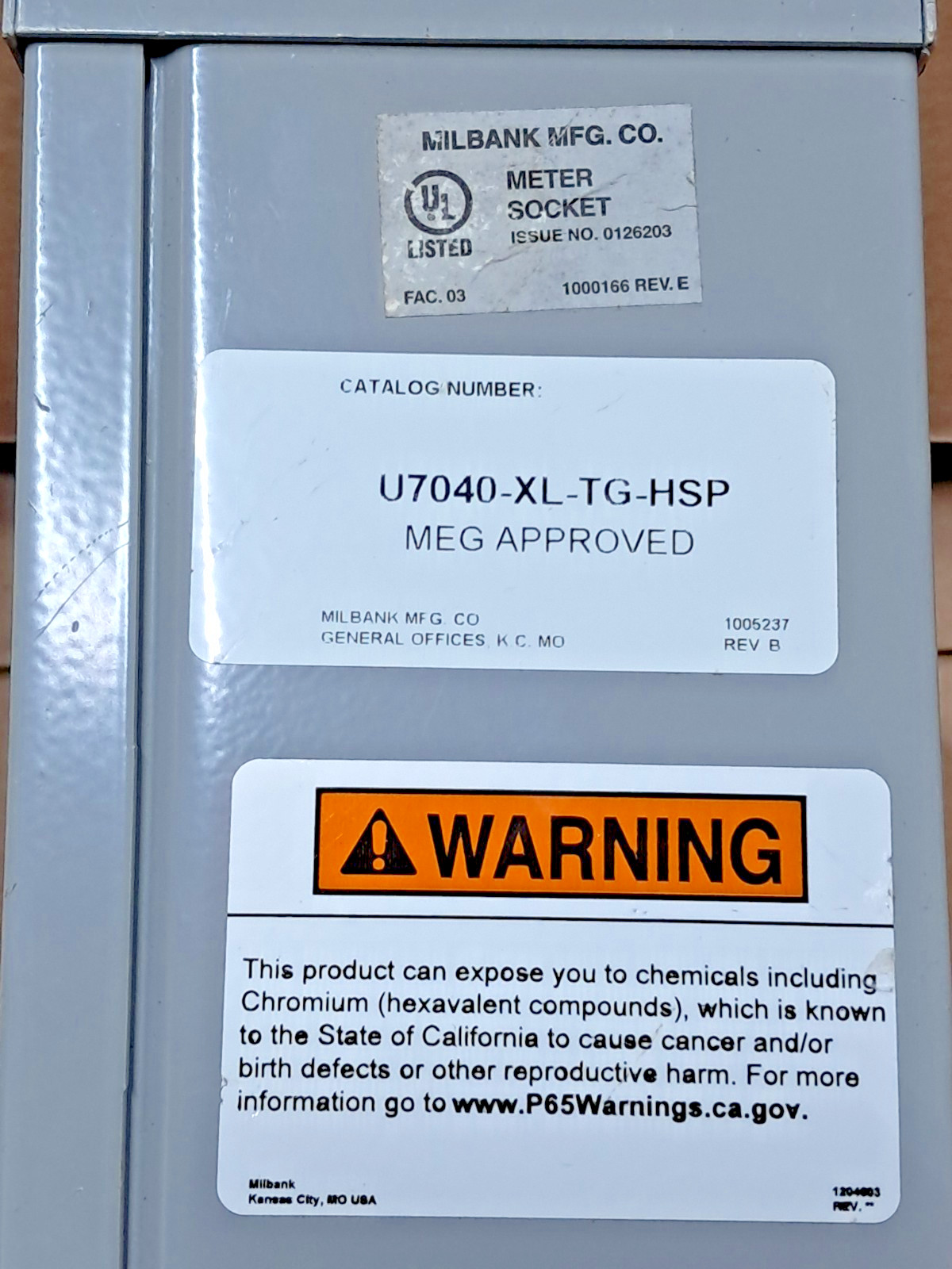Milbank U7040-XL-TG-HSP Terminal 200 Amp Meter Socket – Gray