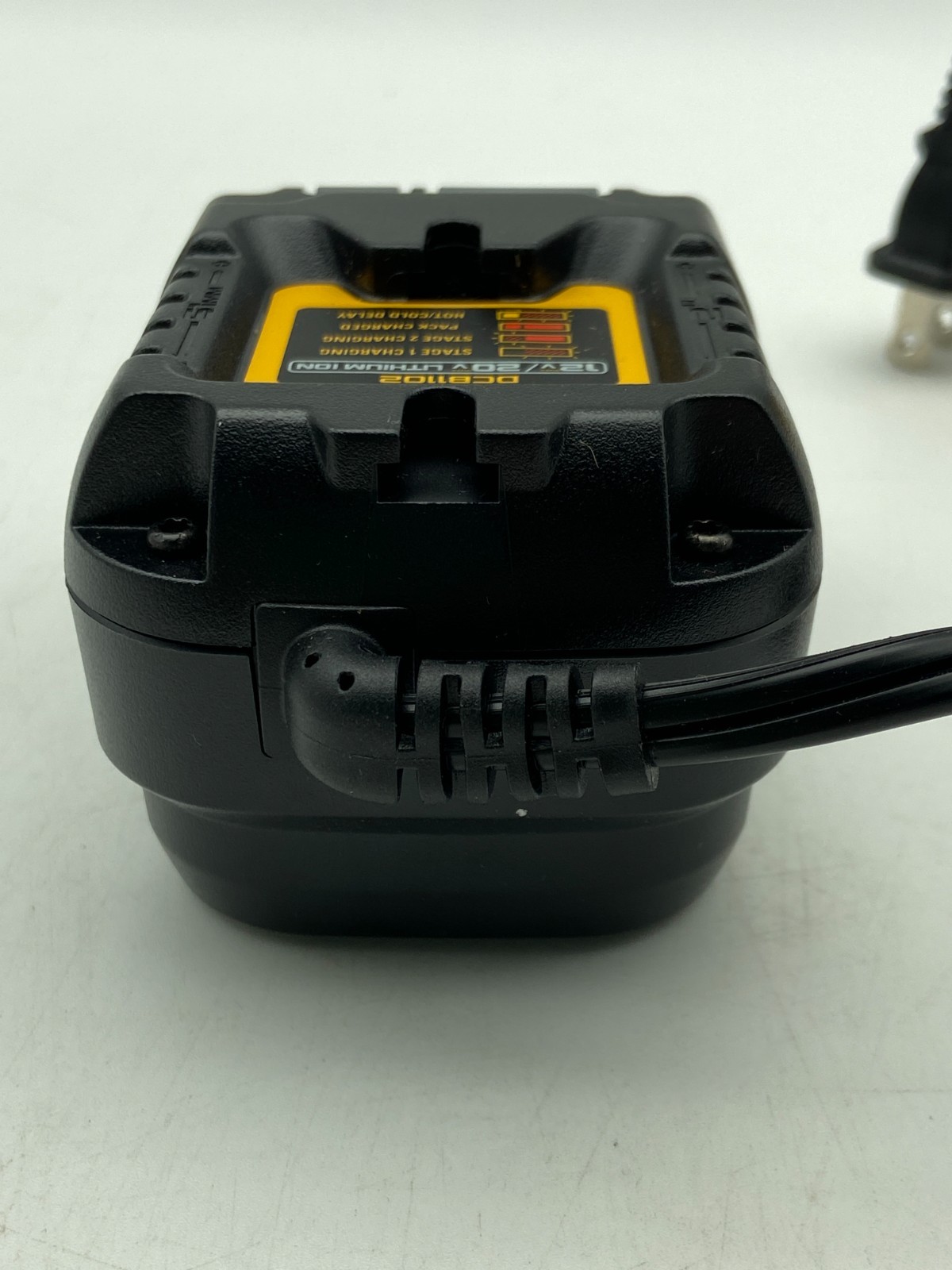 Dewalt DCB1102 Lithium Ion Battery Charger 12v/20v Max