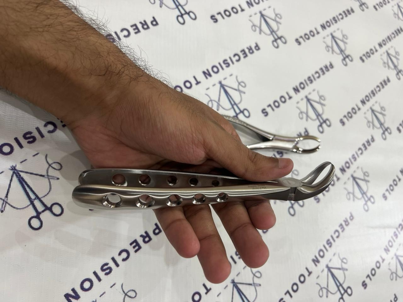 Hu Friedy #23 COWHORN EXTRACTION FORCEPS, LOWER MOLARS, ATRAUMAIR Set of 2 PCS