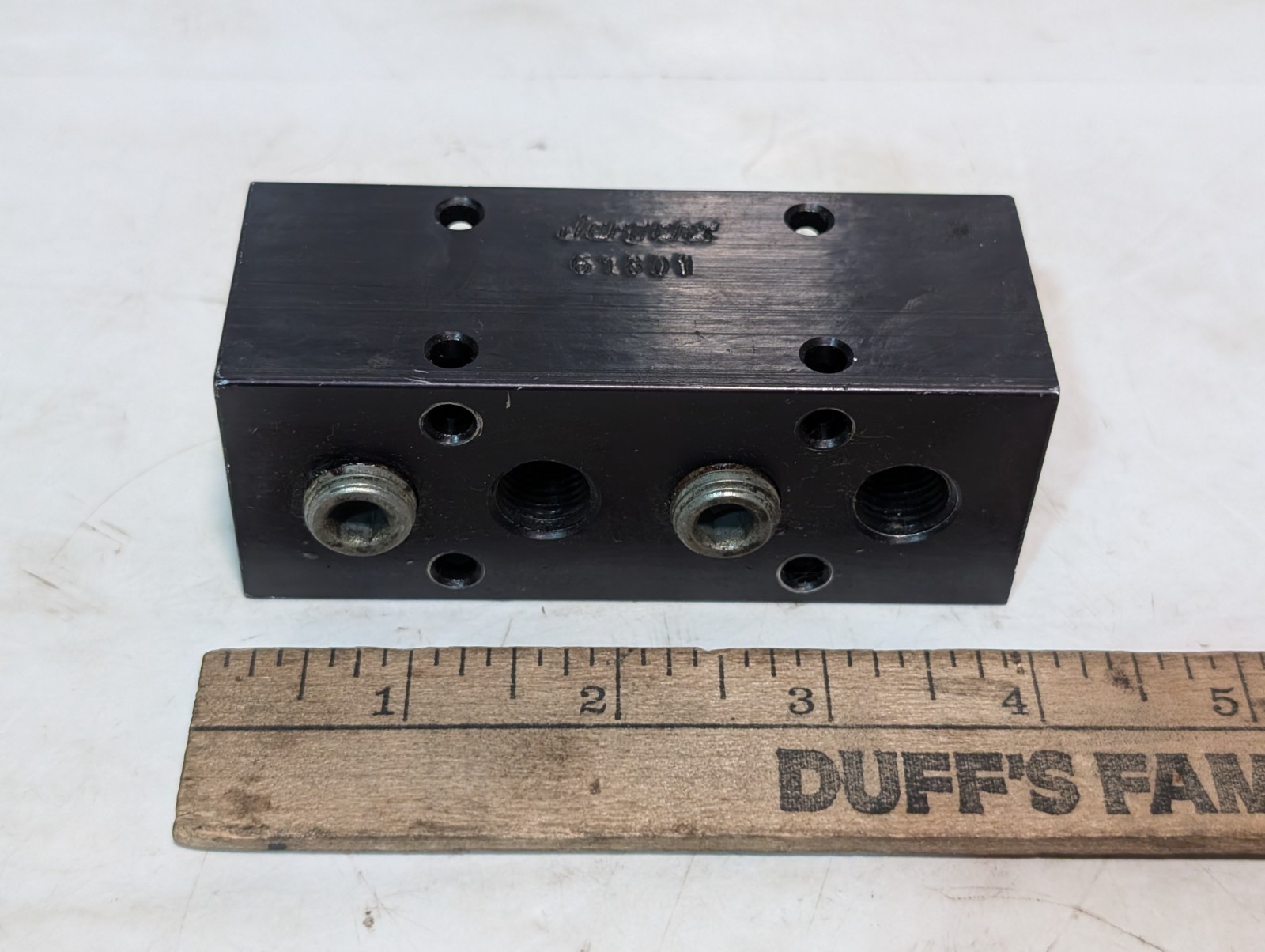 Jergens 61801 4-Station Pneumatic Hydraulic Aluminum Strip Manifold Block