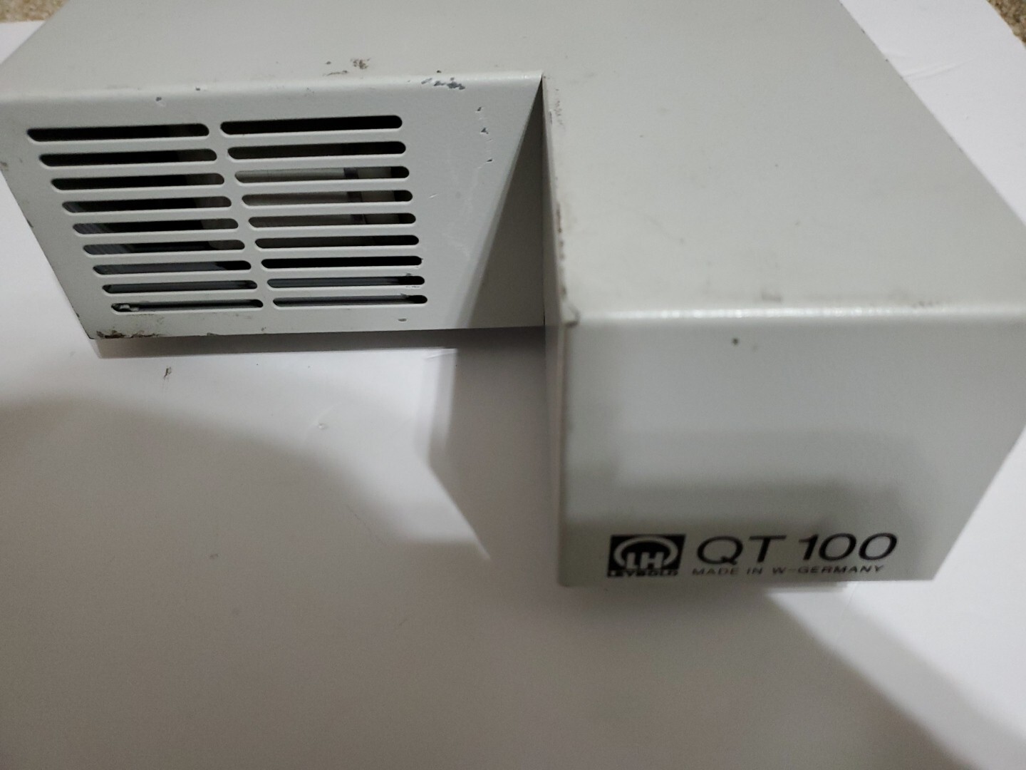 Leybold QT 100 Quick Test Sniffer Leybold UL series leak detector W/ Probe/Power