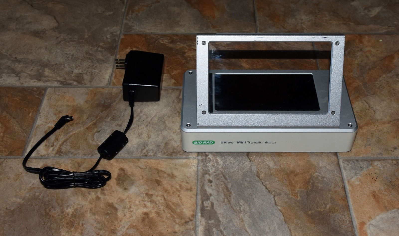 Bio-Rad UView Mini Transilluminator 166-0531 UV Light Box w/ Power Supply Tested