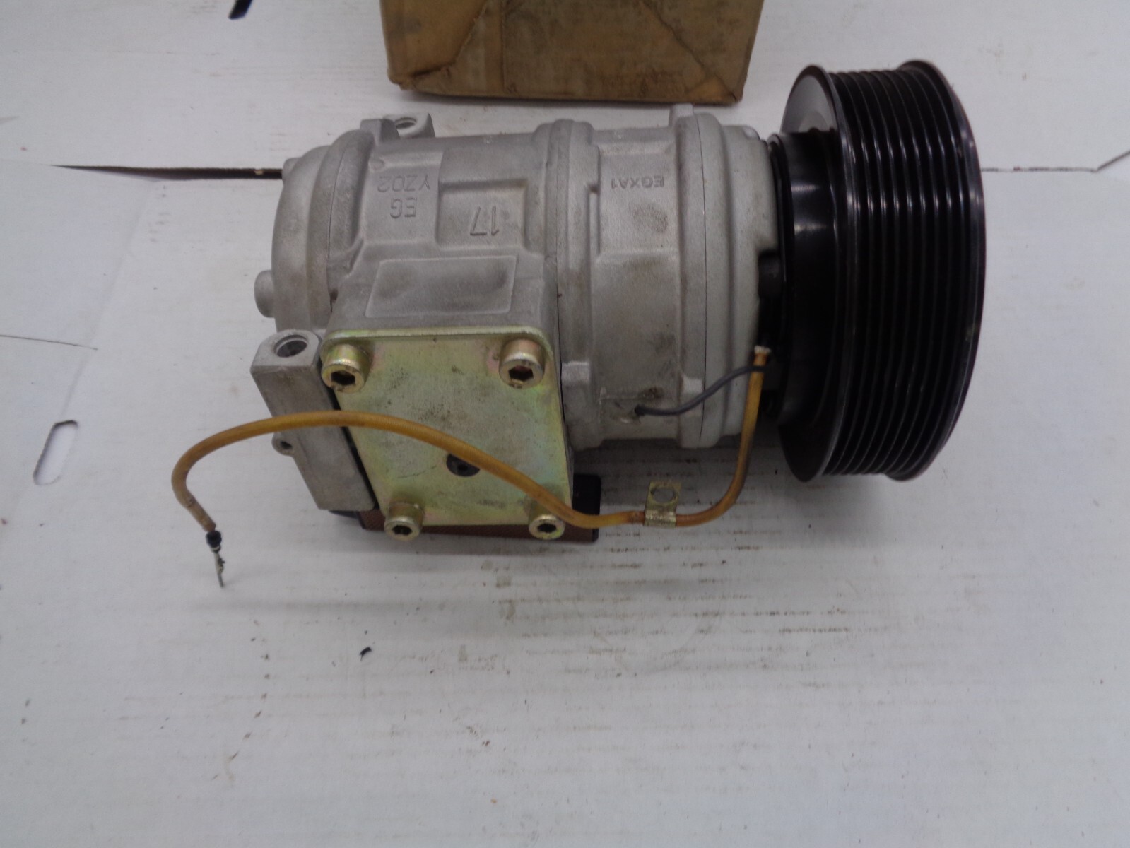 BELL – COMPRESSOR A/C QTY 1 – 20-21562/RE46609 S2-3
