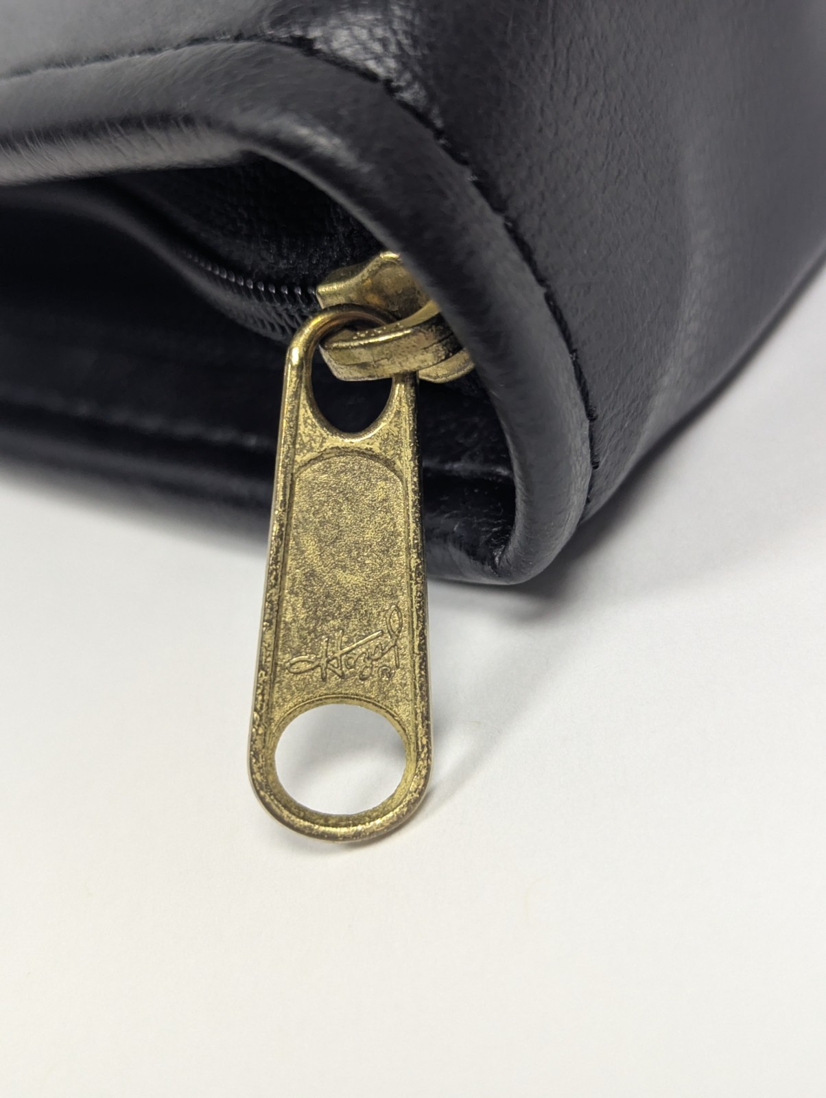 VTG Hazel Leather 3 Ring Zip Portfolio Binder 8”x10.5″x2.5″ Black Made In Mexico