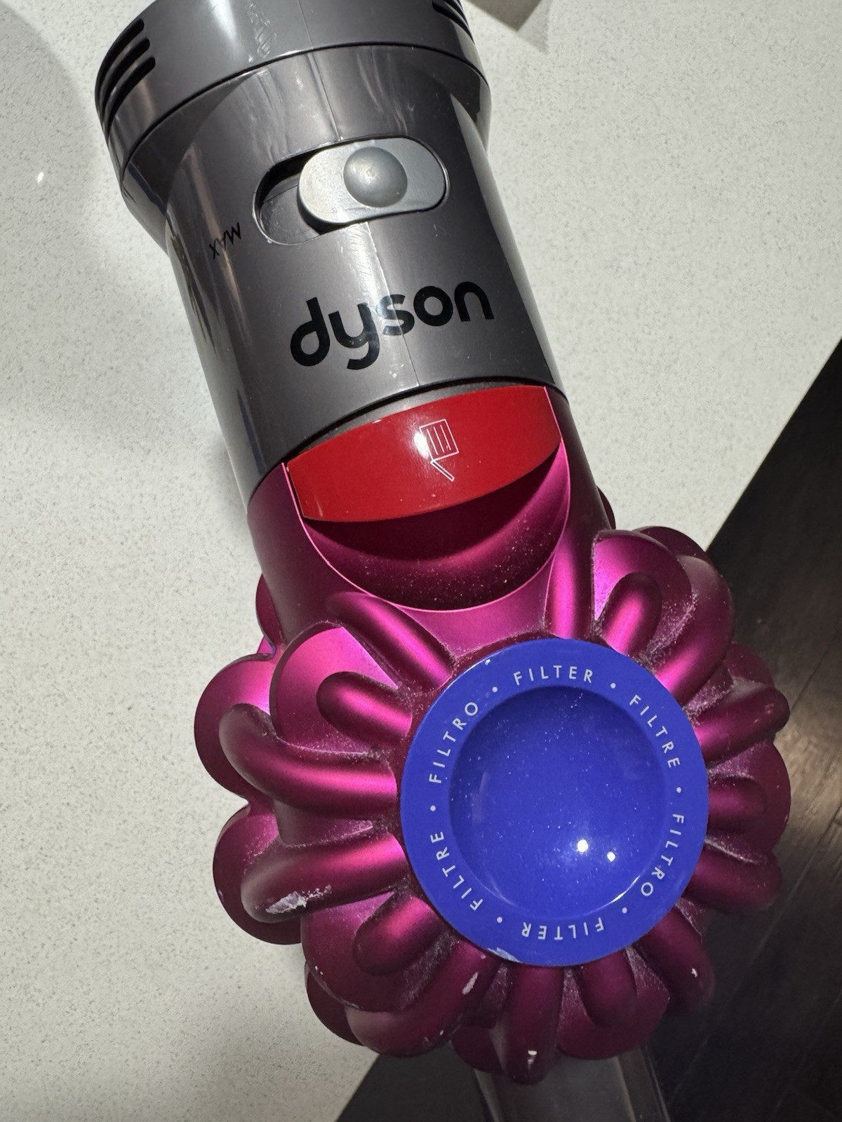 Dyson V6 Cordless Bagless Handheld Vacuum Pink/Gray Battery Powered MPN XYW.