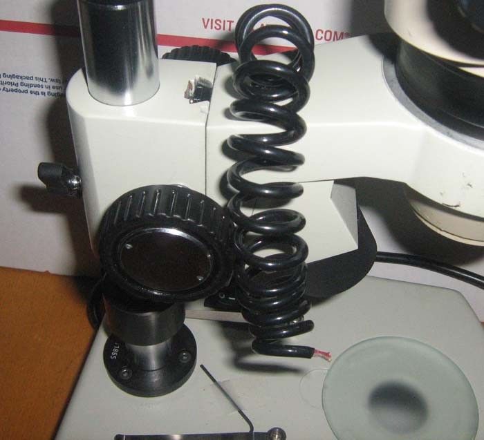 OLYPUS SZ3060 Microscope SZ30 Stereo Zoom Binocular /Base light source & Eyepiec