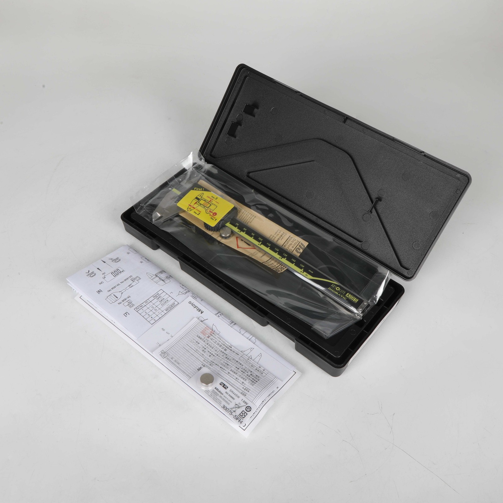 500-196-30 150mm/0-6 Absolute Digital Digimatic Vernier Caliper Mitutoyo New