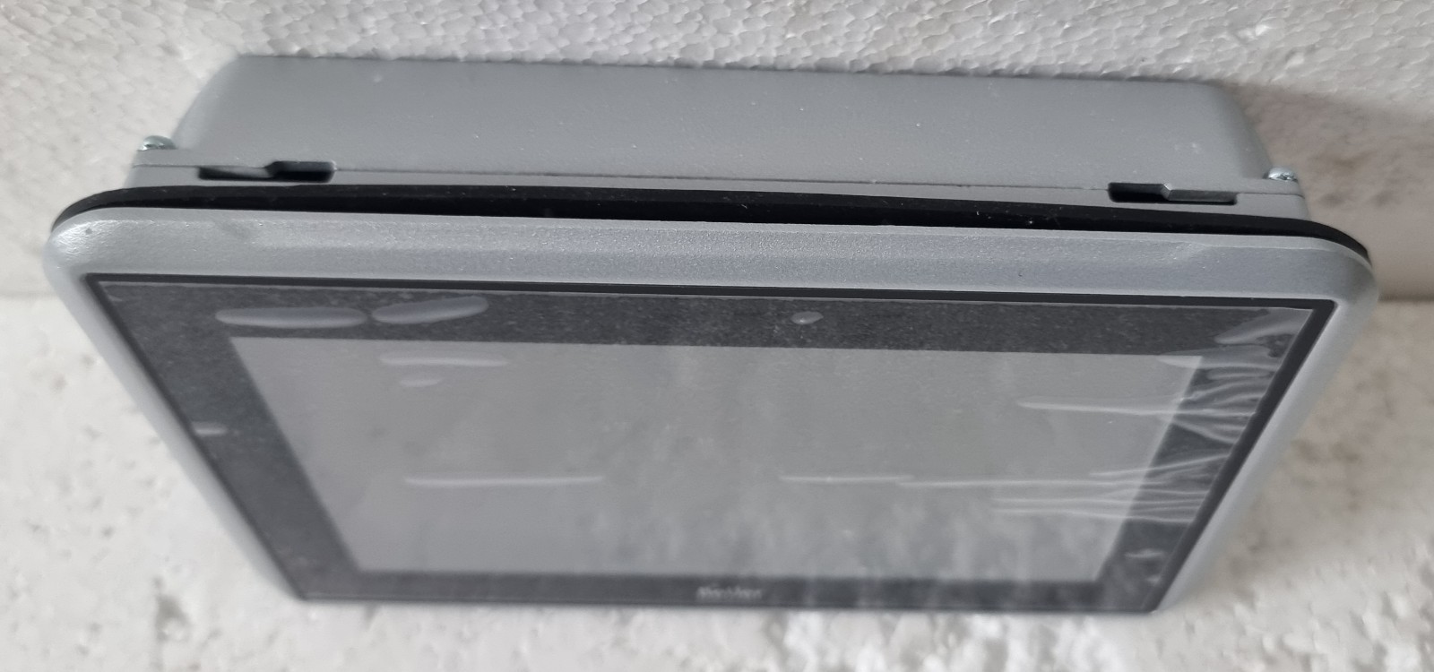 BEIJER ELECTRONICS IX T7B PART NUMBER 640000102 HMI DISPLAY