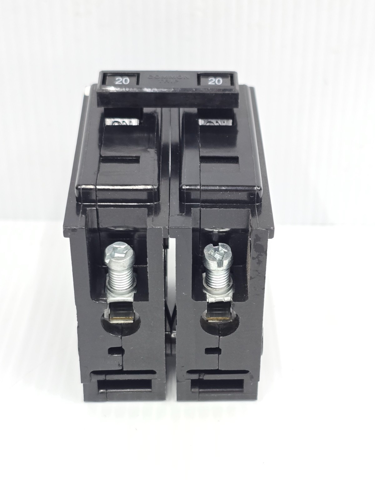 New Eaton 20 Amp Bolt-On Circuit Breaker 120/240 VAC 2 Pole 10 kA BAB2020