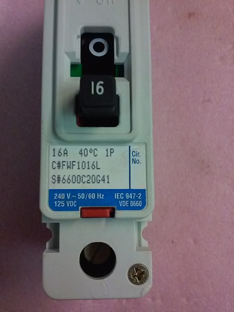 CUTLER HAMMER FW 40K 16A 1 Pole Industrial Circuit Breaker FWF1016L Series C