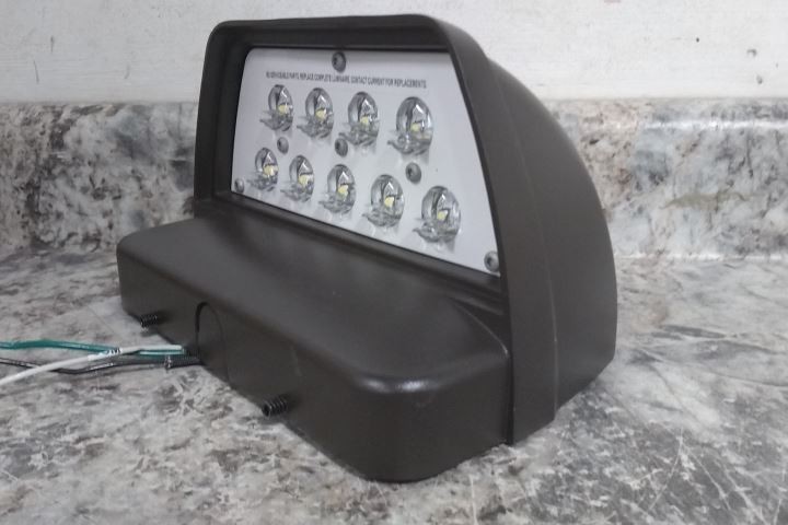 Exo LNC-9LU-4K-3-1-PCU 120 to 277VAC 4000K 22W LED Wall Pack