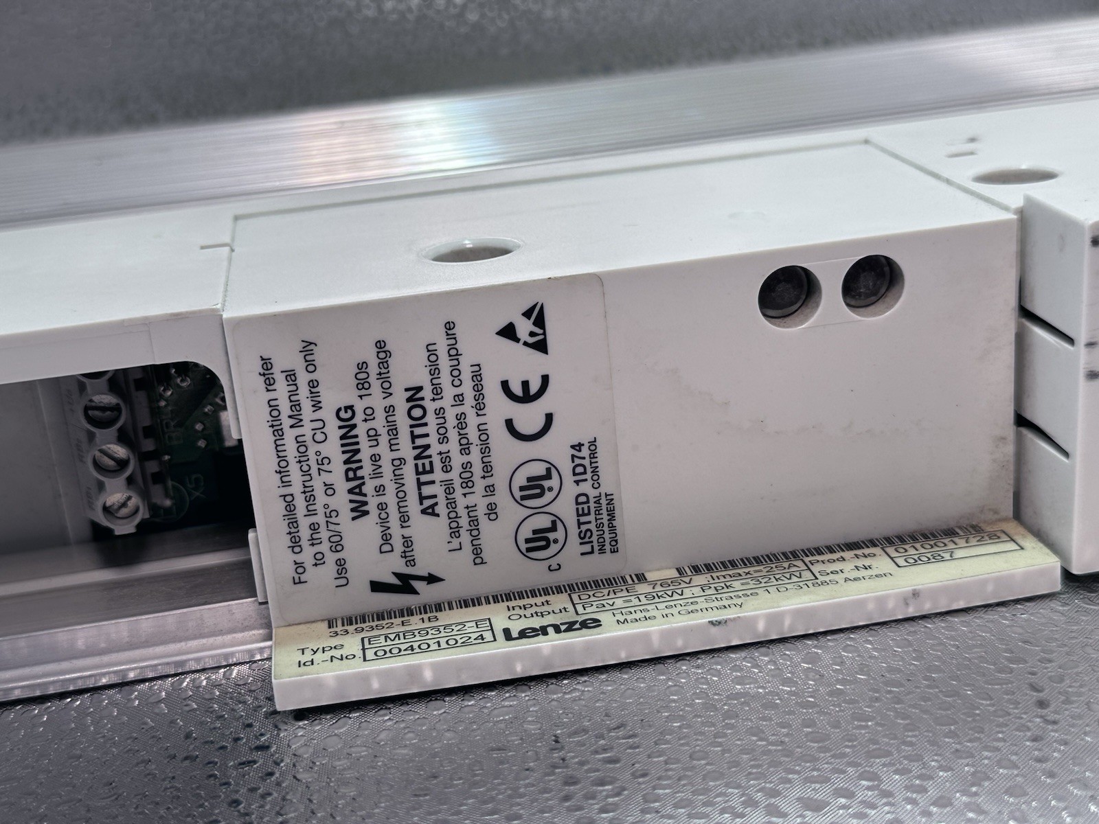LENZE,EMB9352-E,BRAKE MODULE SERVO DRIVE