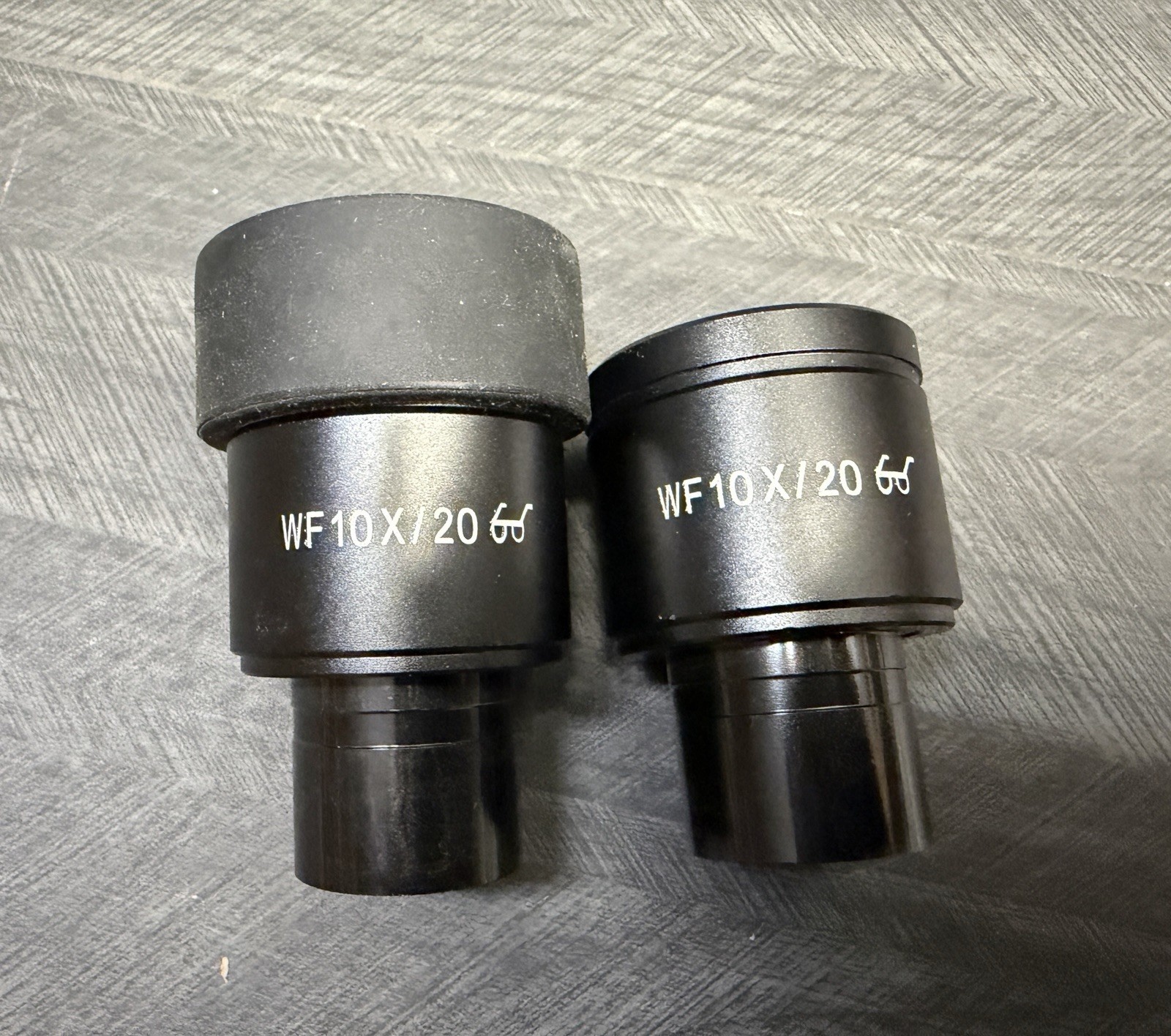 Carl Zeiss West Germany Binocular Microscope Head w/ WF10x/20 Eyepieces Used