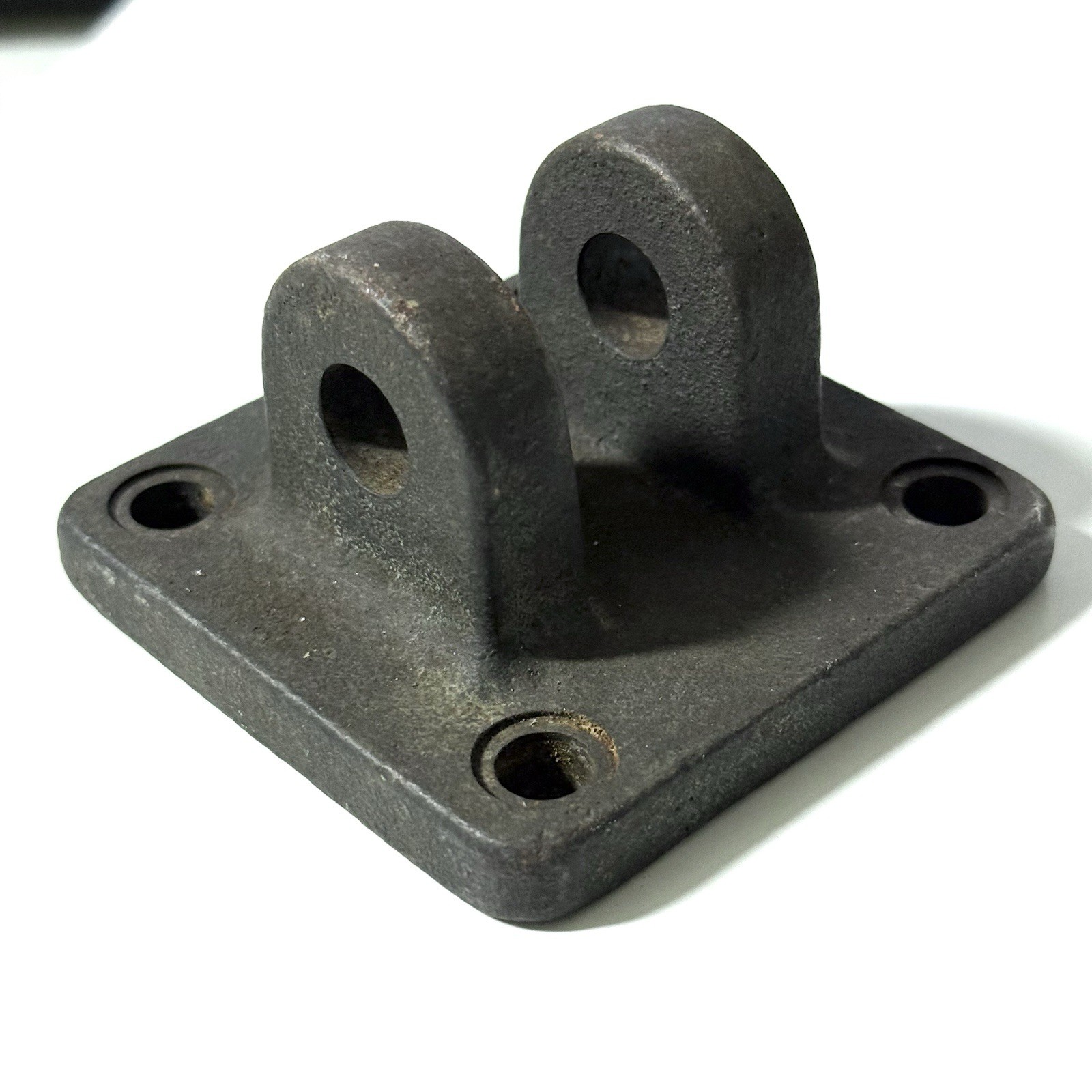 NEW 1/2″ bore Clevis Bracket BMP2-25, A-81-25 (5/16-24)