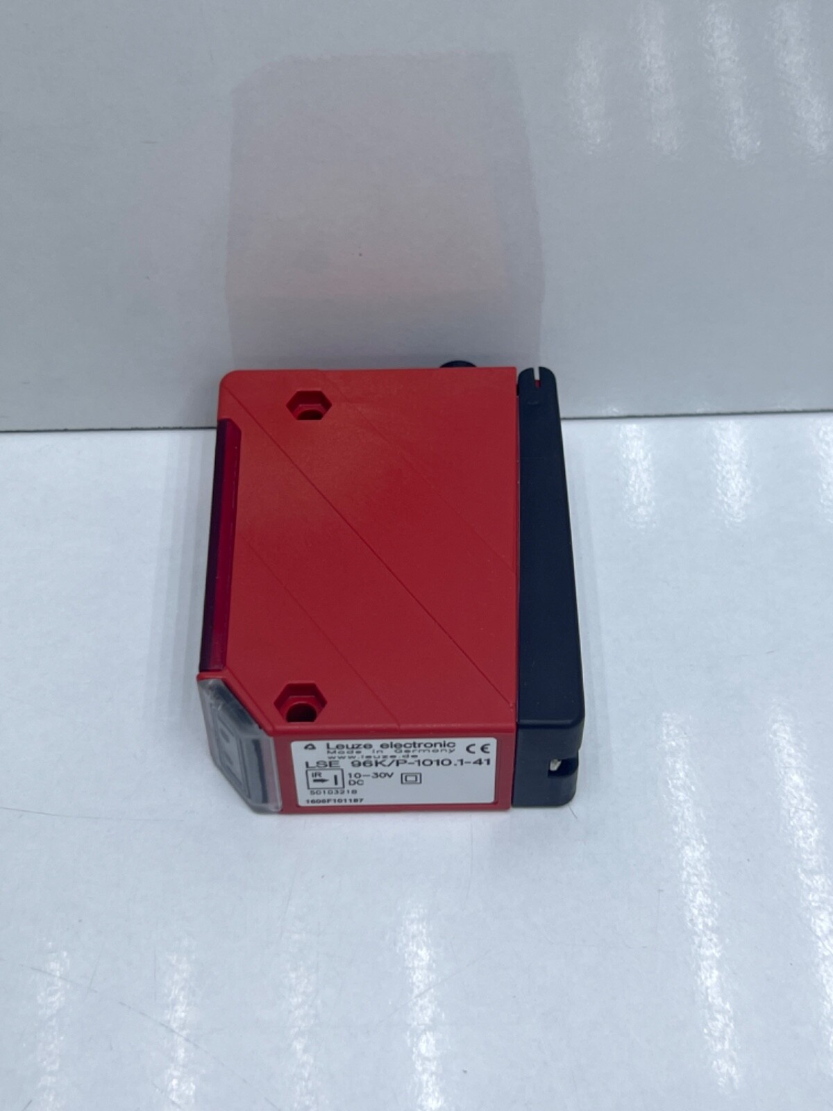 LEUZE LSE 96K/P-1010.1-41 ID 50103218 SENSOR