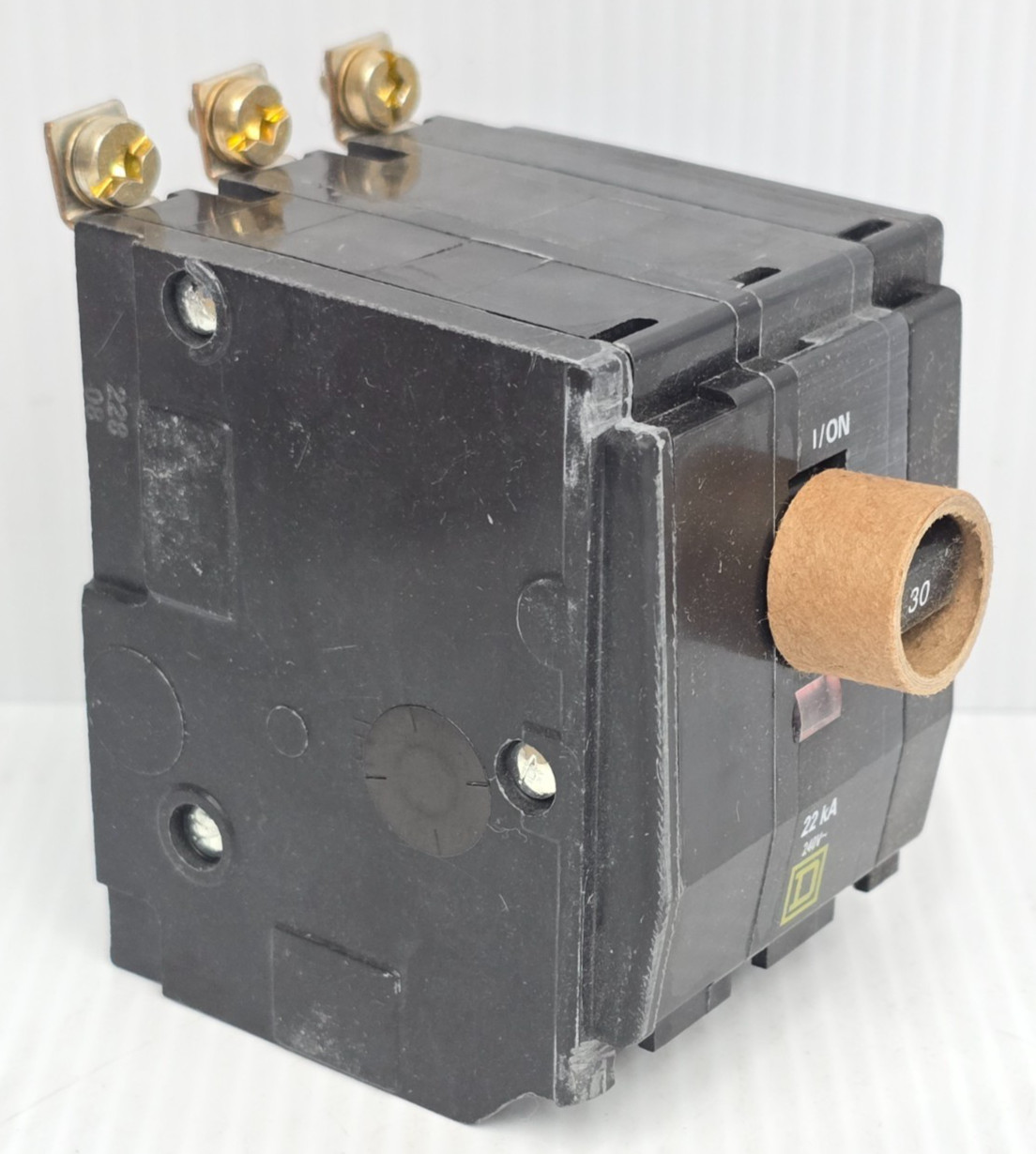New Square D 30 Amp Bolt-On Circuit Breaker 240 VAC 3 Pole 22 kA QOB330VH
