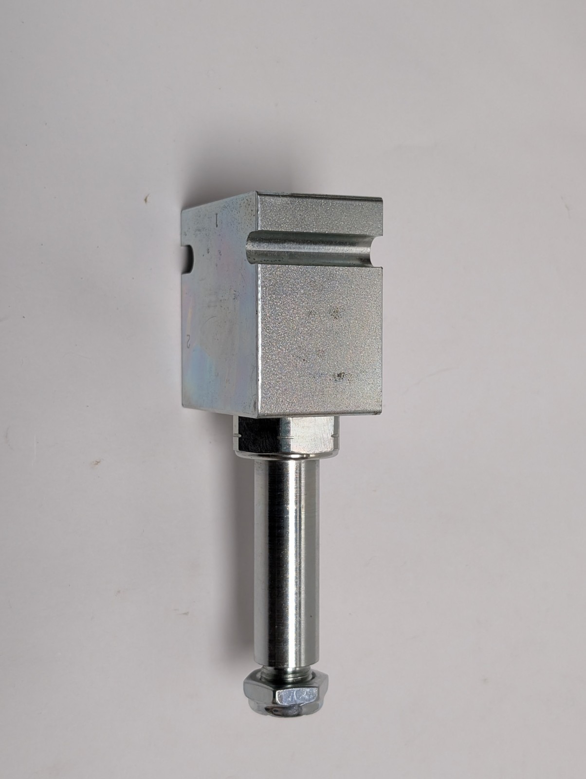 PARKER B10-2-8T DSH101NV Made In Mexico (NEW).