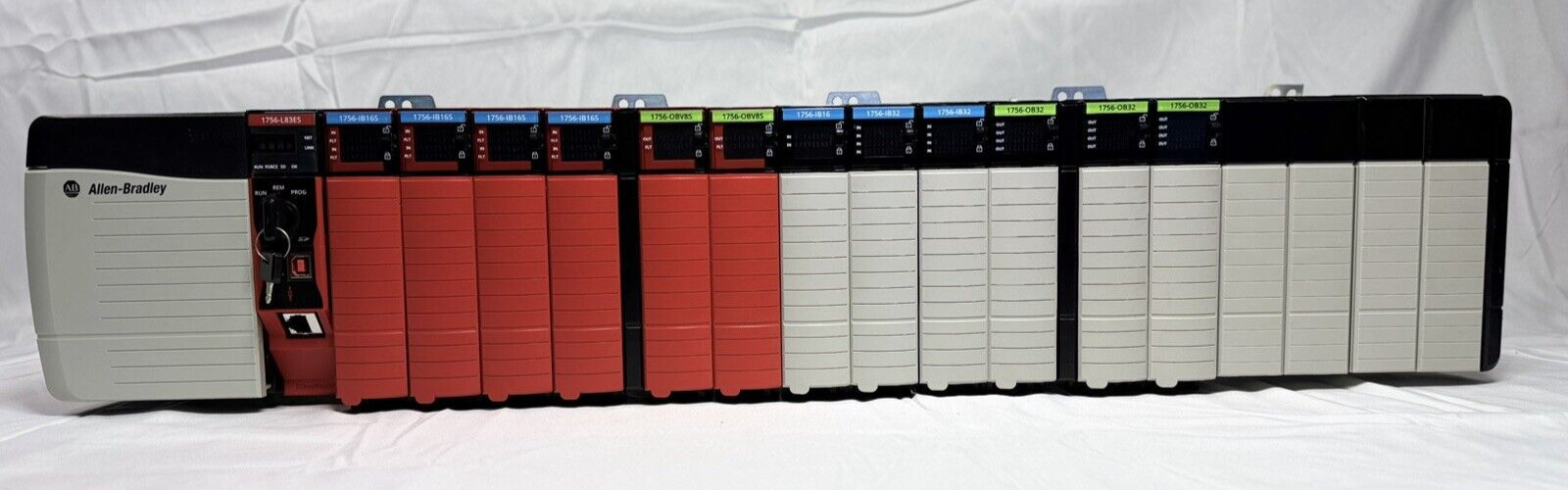 Allen-Bradley 1756-L83ES GuardLogix 5580 PLC w/ 1756-IB16S 1756-OBV8S
