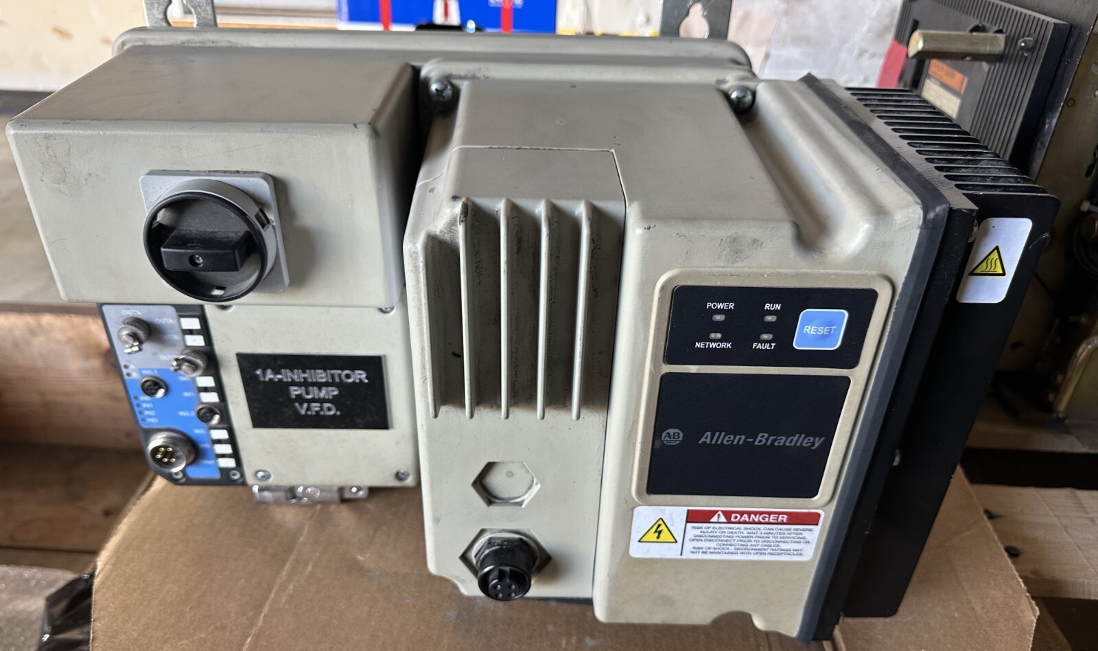ALLEN BRADLEY 284D-FHD1P4D-10-CR SER C ARMORSTART CONTROL MODULE S/N: 1OA9E774