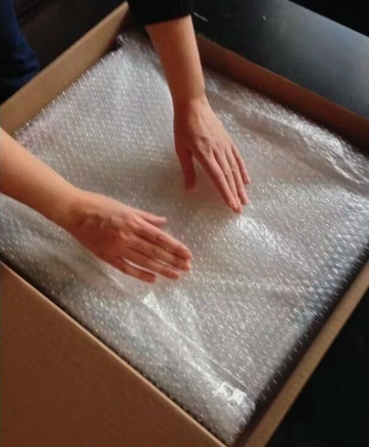 3/16″ SH Small Bubble Cushioning Wrap Padding Roll 1400′ x 12″ Wide Perf 12″.