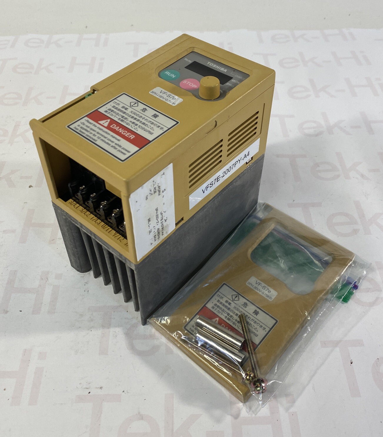 TOSHIBA VFS7E-2007PY-A4 INVERTER VFS7E2007PYA4 OVERNIGHT SHIPPING