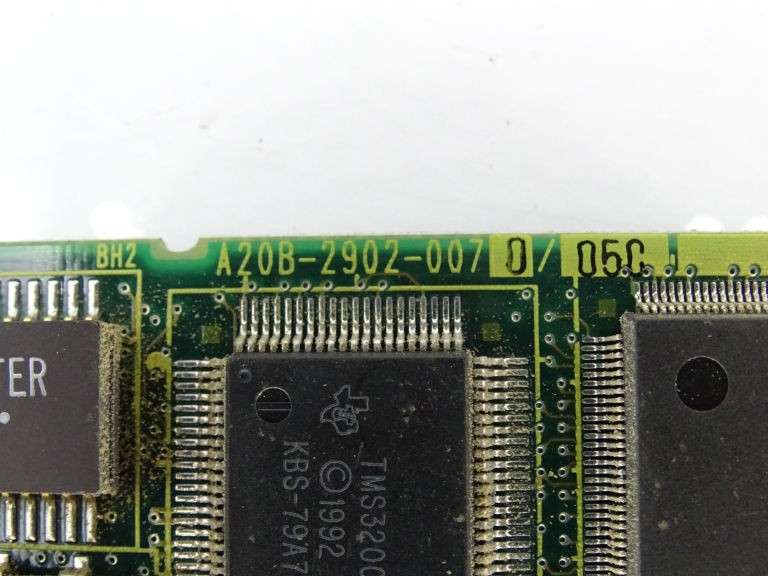 FANUC A20B-2902-0070 CIRCUIT BOARD