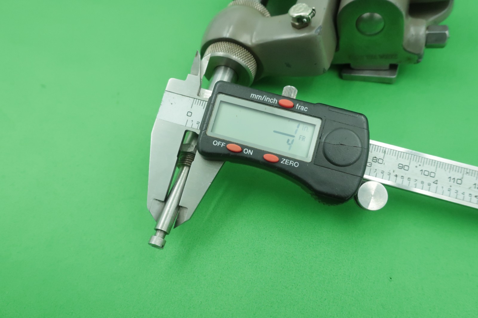 Elgin Lathe Grinding Attachment Belt Driven Adjustable Sliding Spindle & Height